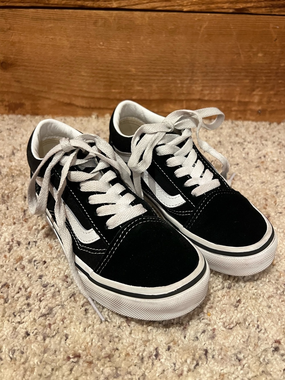 Kids Youth VANS Black Old Skool Shoes size 1